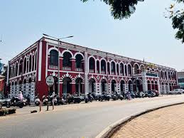 College Girl Escorts in Park Street near Central nightlife in Kolkata