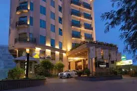 Kaloor hotel evening for Kochi outcall