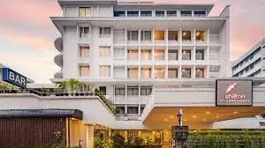Athwa hotel evening for Surat outcall