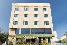 College Girl Escorts in Indirapuram near Shipra Mall in Ghaziabad