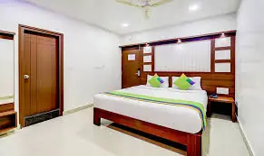 Vijay Nagar hotel evening for Indore outcall