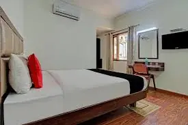 MILF Escorts in Jakhan near Rajpur approach in Dehradun