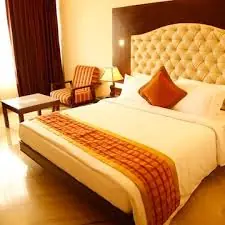 Call Girls in T Nagar near Pondy Bazaar in Chennai